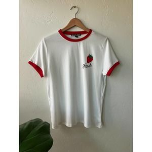 Prince Peter Collection Fresh Retro Strawberry Ringer T tee T-shirt vintage look